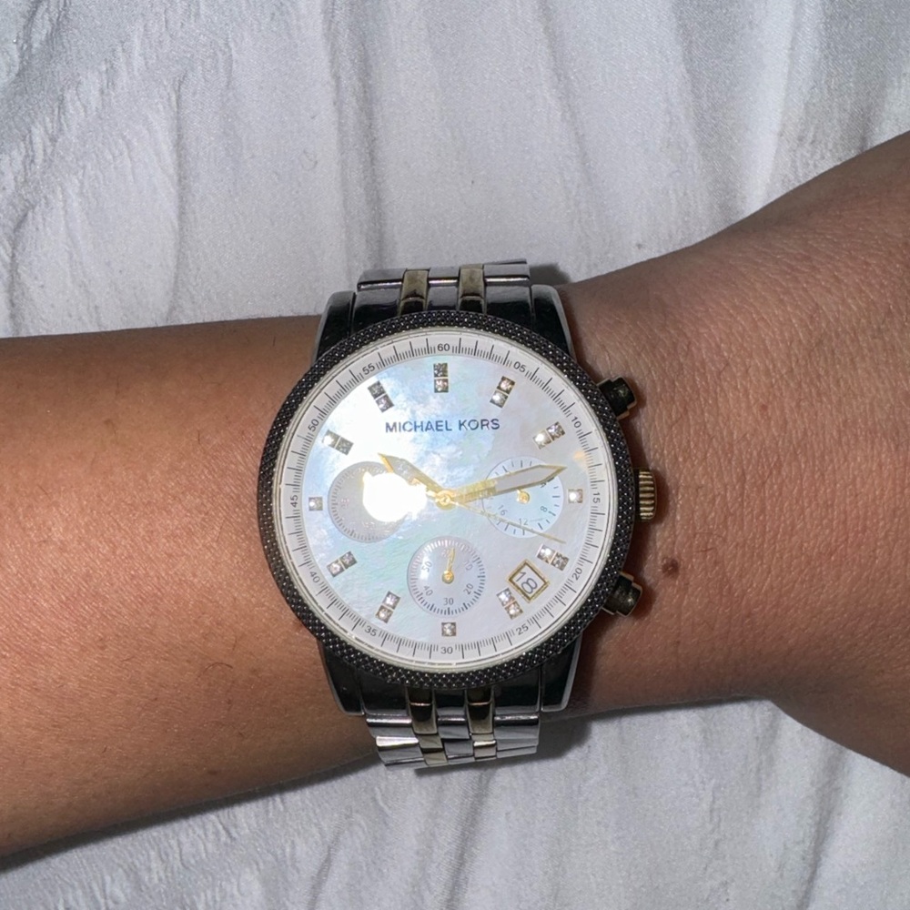MK michael kors watch with pearl dial in impeccable condition